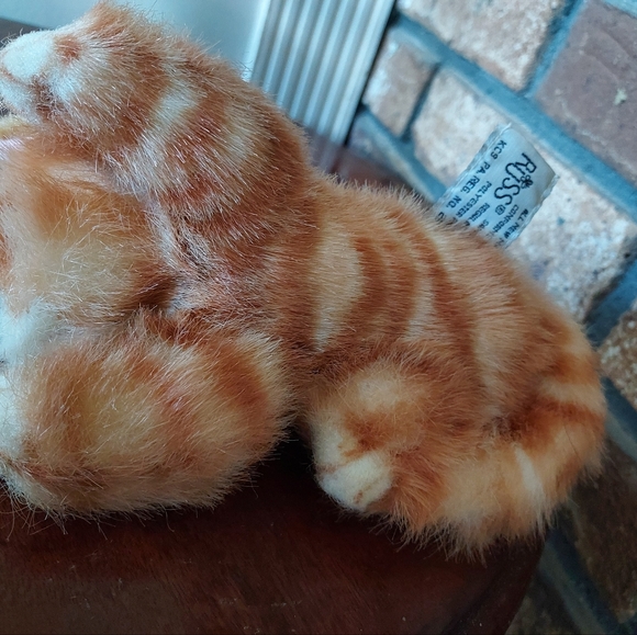 PEACHES Russ Berrie Kitty Cat Plush Orange Tabby Small 7" Long Kitten Sleeping - Picture 5 of 6